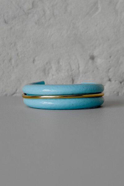 Foto Bracelete Resina Azul | Detalhe Dourado | Estiloso