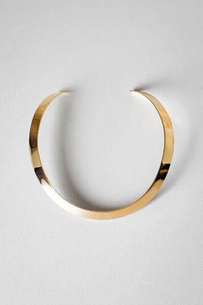 FotoChoker Achatada Aberta | Banho Ouro 18k | Minimalista