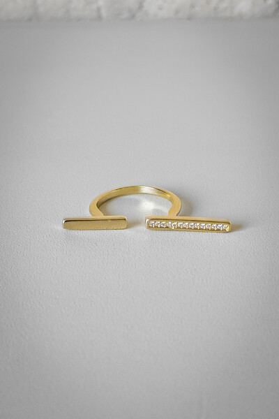 FotoAnel Ferradura Fina Cravejada | Banho Ouro 18k | Moderno