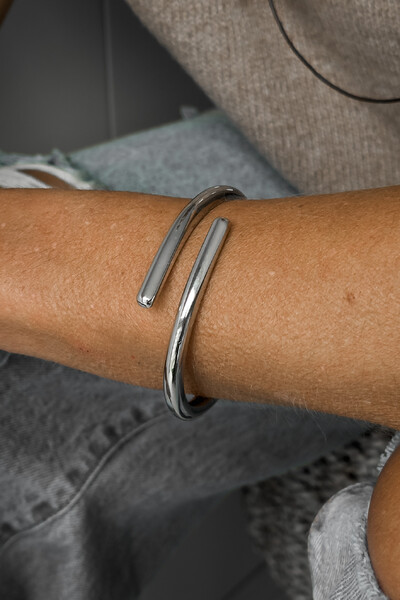 Foto Bracelete Minimalista Aberto | Banho de Ródio | Moderno