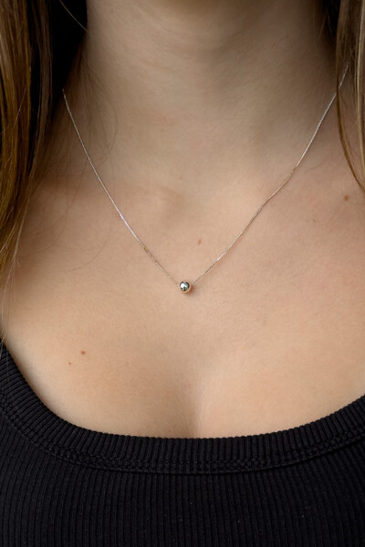 Foto Colar Pingente Esfera Lisa | Prata 925 | Minimalista