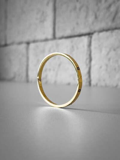 FotoBracelete Parafuso Liso | Banho de Ouro 18k | Moderno