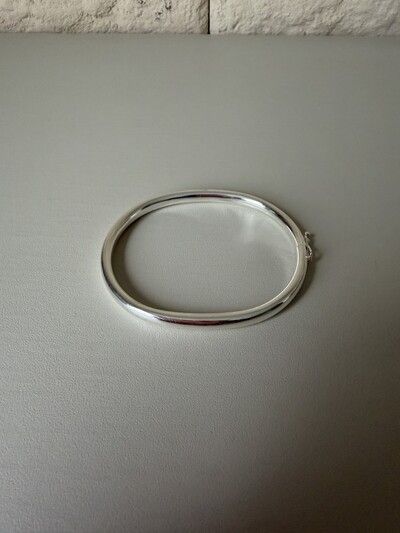 Foto Bracelete Tubo Liso com Fecho de Segurança em Prata 925