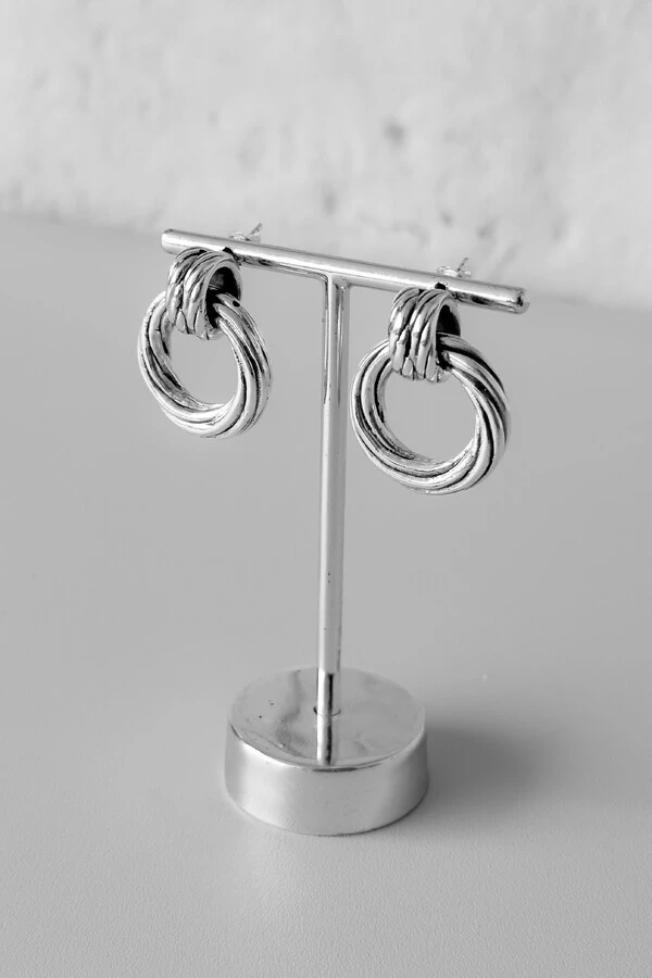Brinco Argola Pendente Torcida | Prata 925 | Eletroformação