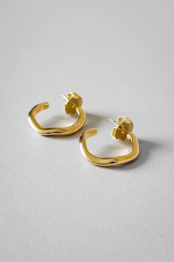 Brinco Argola Aberta Orgânica | Banho Ouro 18k | Minimalista