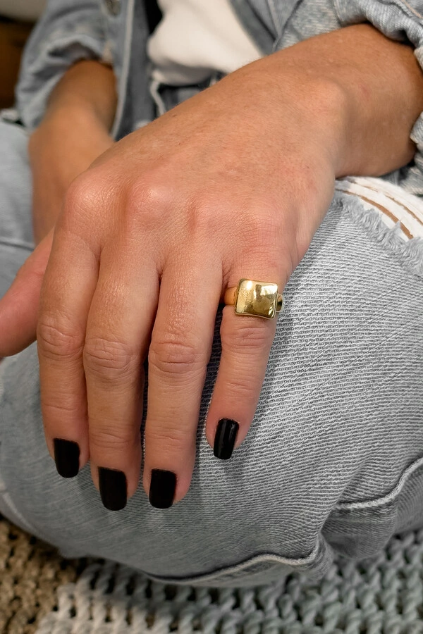 Anel Quadrado Liso Ajustável | Banho Ouro 18k | Minimalista