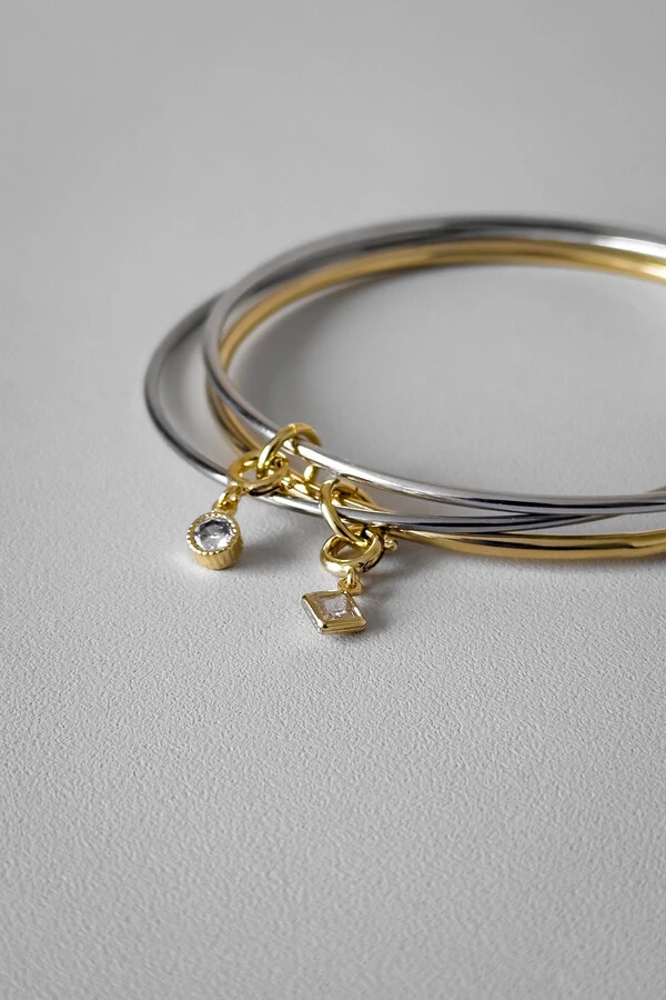 Bracelete 3 Fios Pingentes | Banho Ródio e Ouro 18k | Contemporâneo