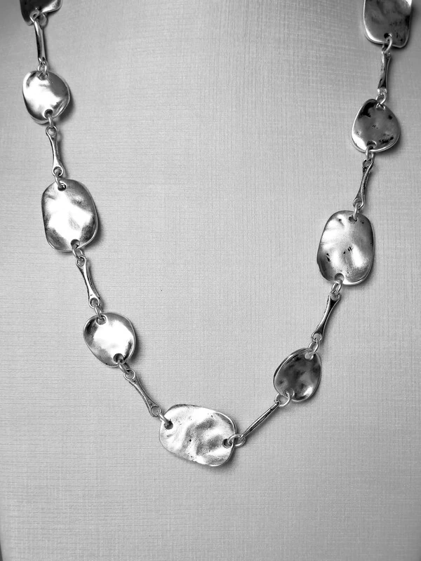 Colar Longo Placas Orgânicas | Banho Prata 925 | 80 cm