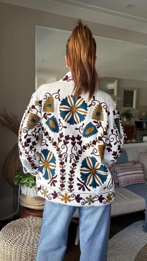 Casaco Bordado Estrela Floral Linho Off-White