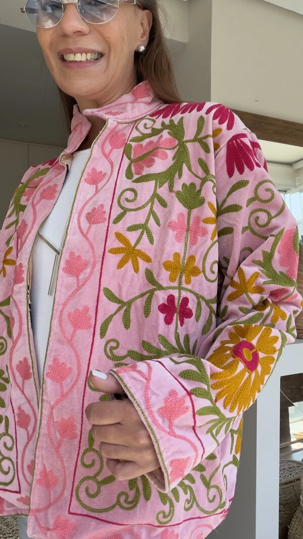 Casaco Bordado Suzani Veludo Rosa