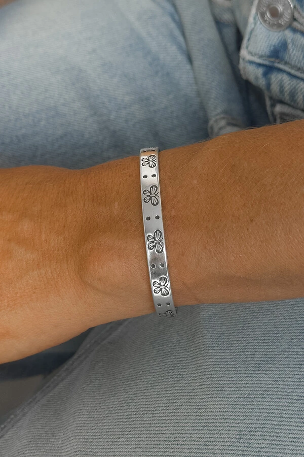 Bracelete Borboletas Ajustável | Banho De Prata 925 | Delicado