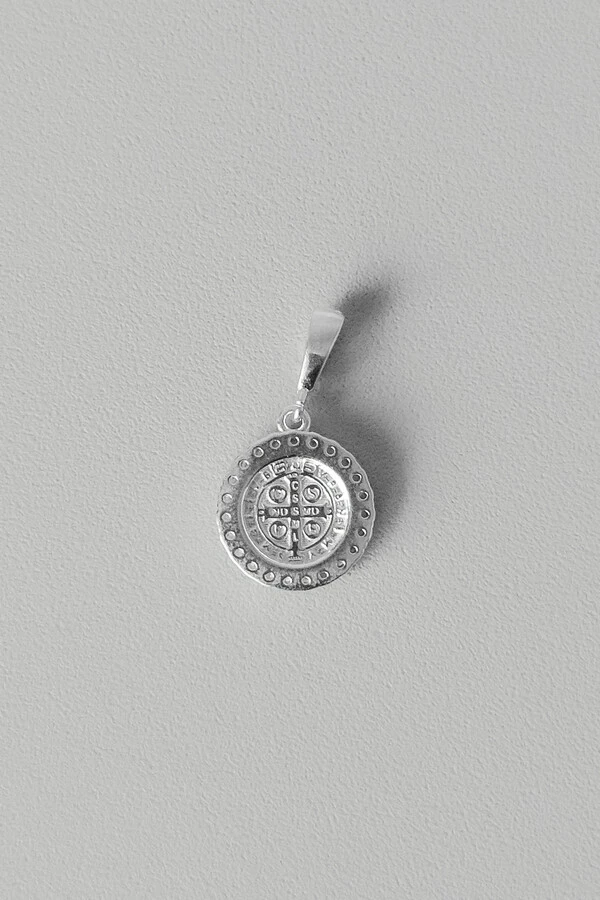 Pingente Medalha São Bento | Prata 925 | Cravejado em Zircônias