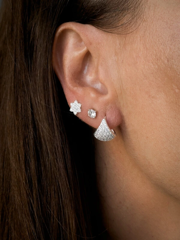 Brinco Estrela Cravejada | Prata 925 | Delicado