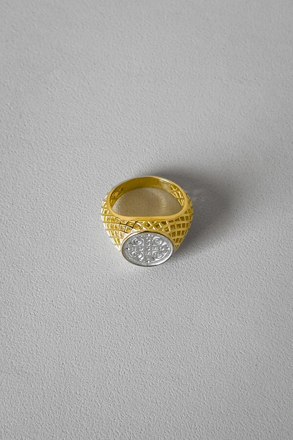 Anel São Bento | Prata 925 + Banho de Ouro 18k e Ródio