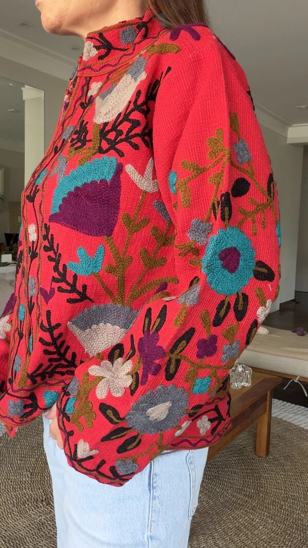 Casaco Bordado Floral Multicolorido Linho Vermelho