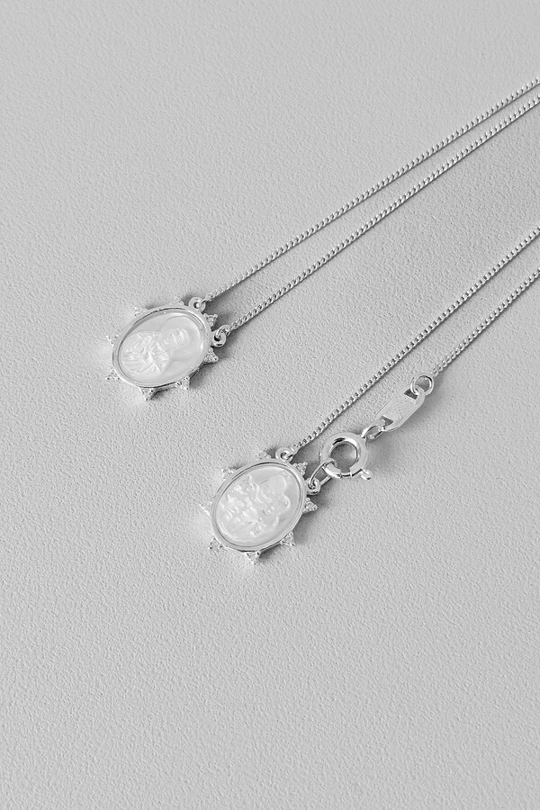 Escapulário Madrepérola e Zircônias | Prata 925 | Proteção