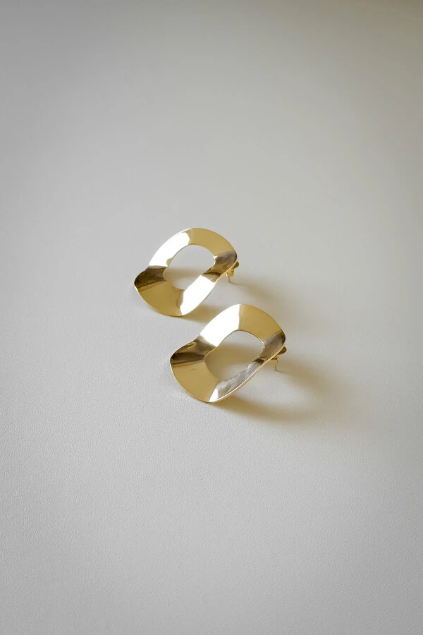 Brinco Disco Orgânico | Banho de Ouro 18k | Contemporâneo