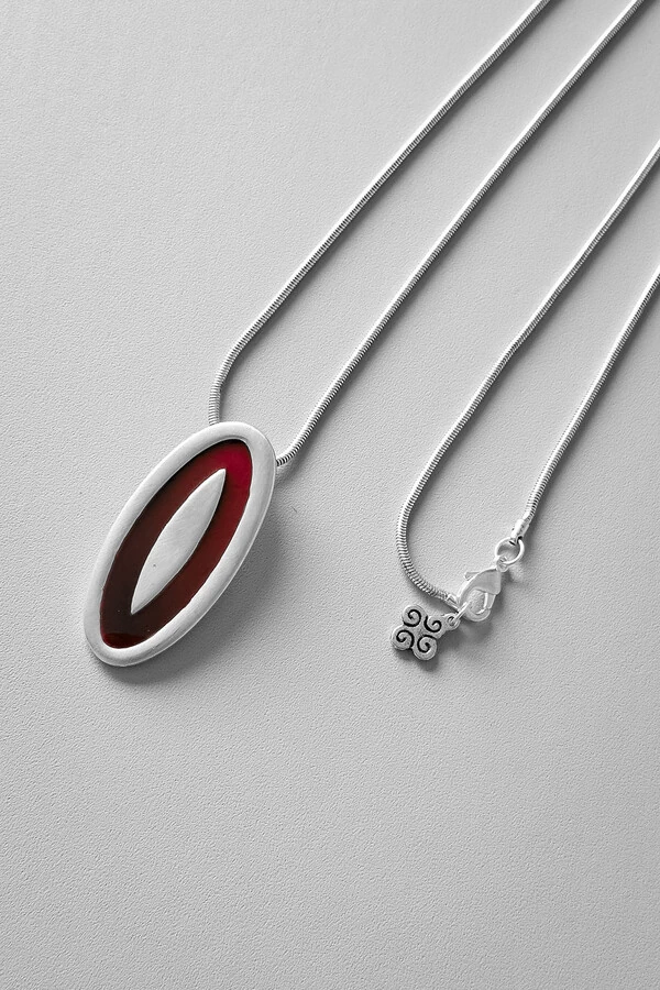 Colar Olho Abstrato Vermelho | Banho Prata 925 | 80 cm