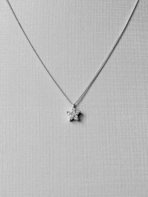 Colar Pingente Estrela Cravejada | Prata 925 | Delicado