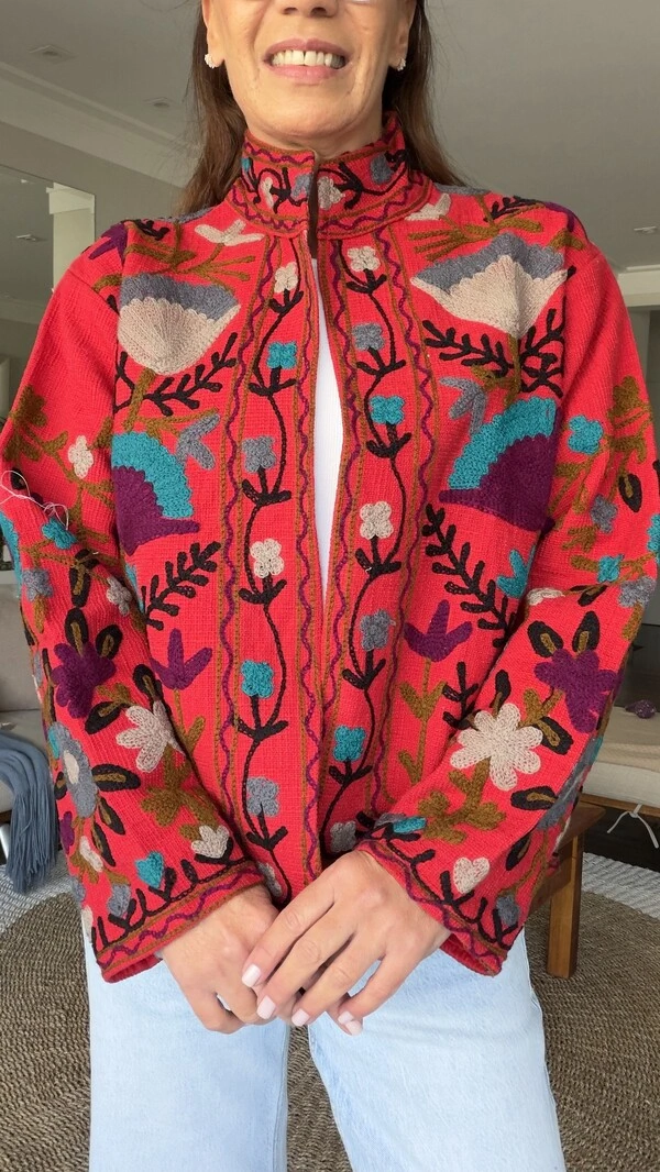 Casaco Bordado Floral Multicolorido Linho Vermelho