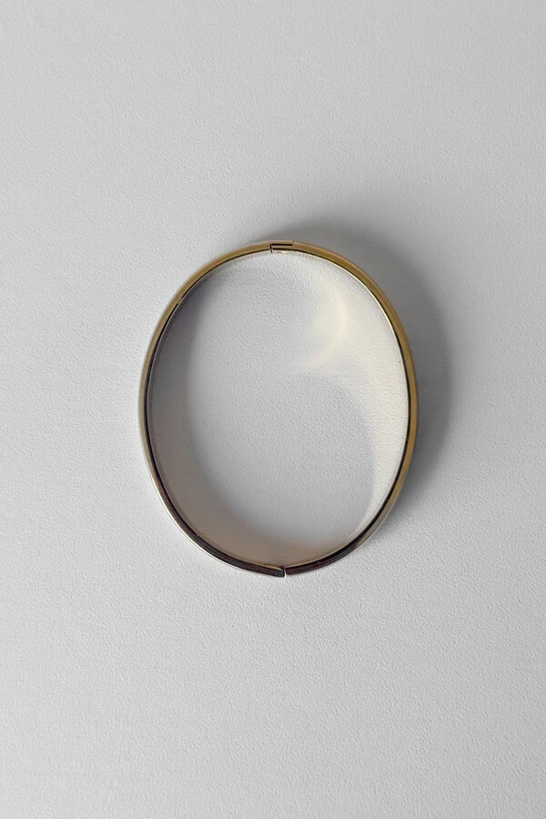 Bracelete Rígido Oval Liso | Banho Ouro 18k | Minimalista