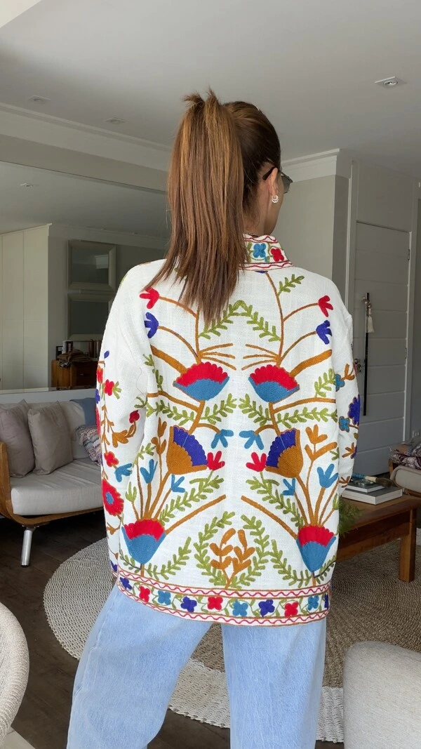 Casaco Bordado Primavera Linho Off-White