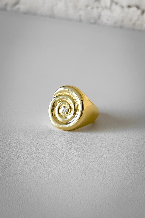 Anel Espiral Micro Zircônia | Banho de Ouro 18k | Sofisticado