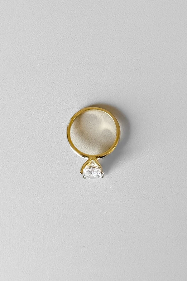 Anel Solitaire Oval | Banho de Ouro 18k | Zircônia