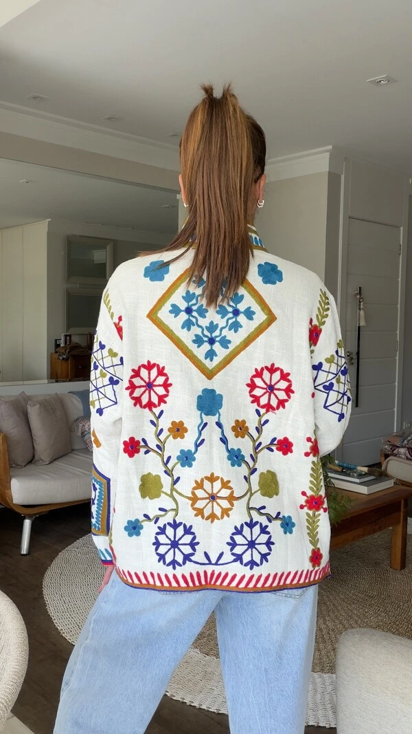 Casaco Bordado Treliça Linho Off-White