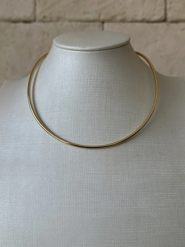 Choker Aro Rígido Fio Fino Banho de Ouro 18k