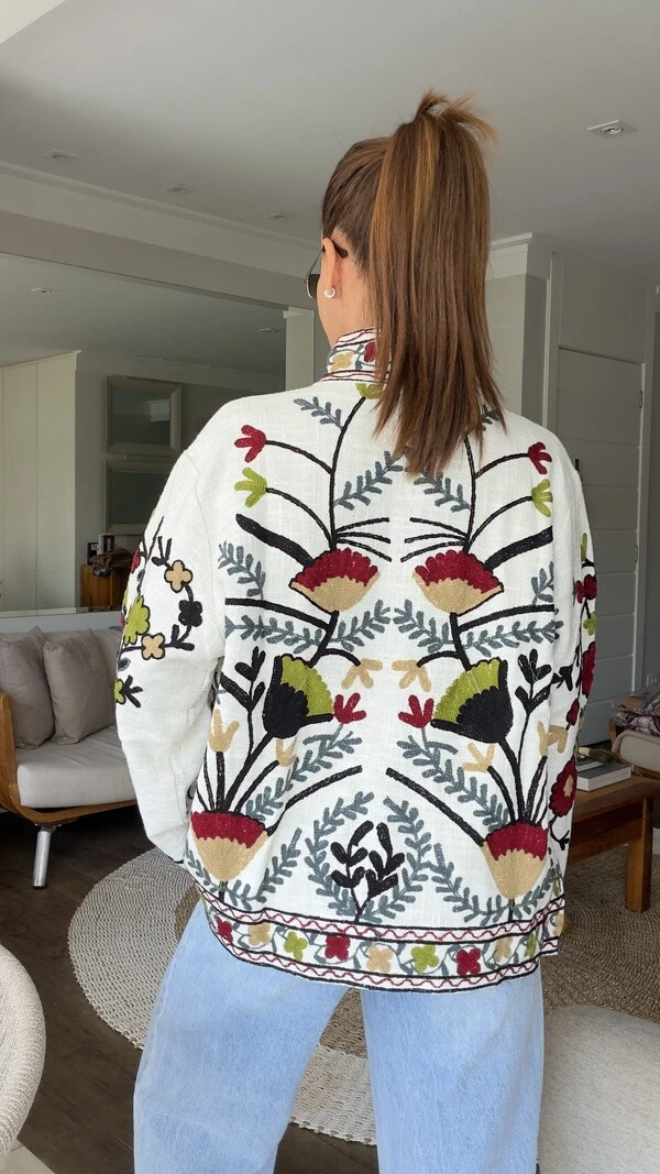 Casaco Bordado Outono Linho Off-White