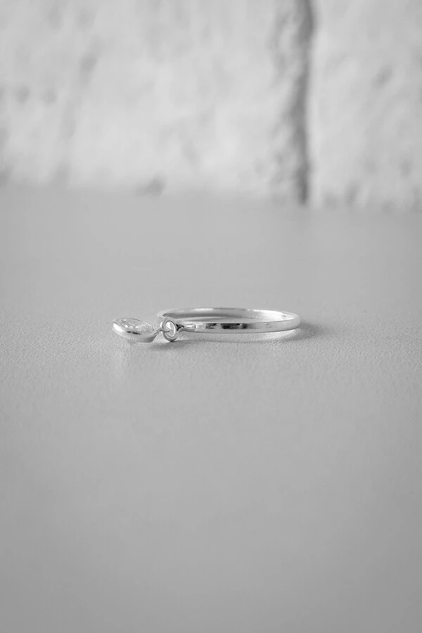 Anel Fio Liso Pingente Luz | Prata 925 | Delicado