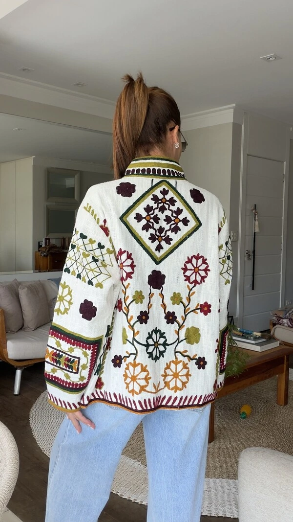 Casaco Bordado Vinhedo Linho Off-White