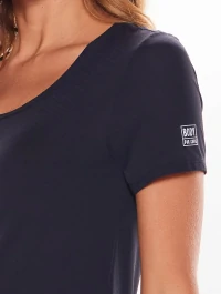 Camiseta Manga Curta Lisa Essentials Preta