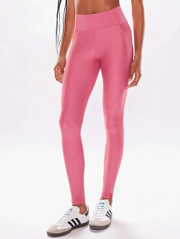 Calça Legging com Recortes Mom