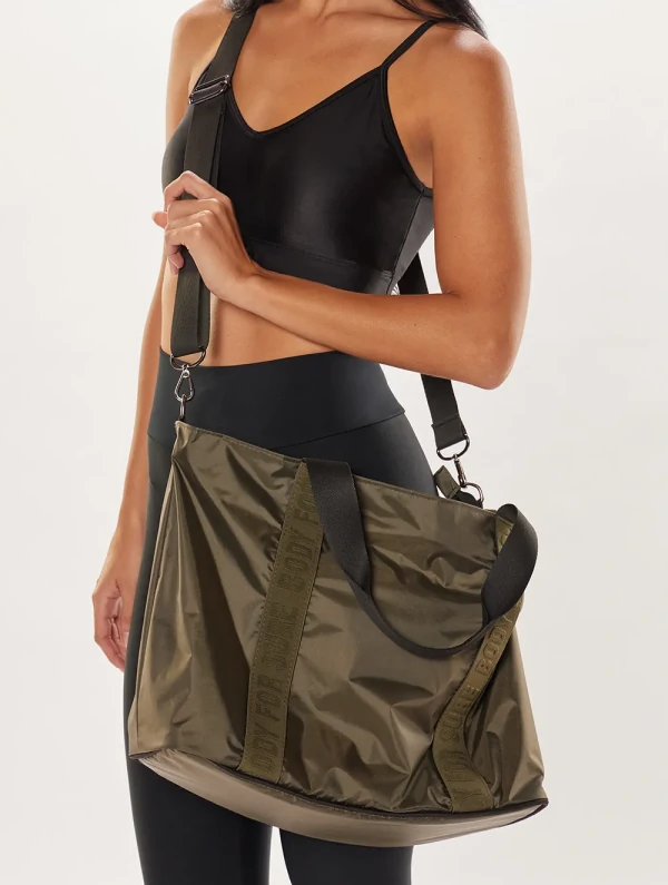 Bolsa Grande em Nylon Croco
