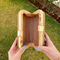 Bolsa Clutch de Palha Texturizada