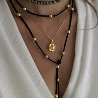 Choker Camurça Esferas