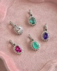 Pingente Oval com Zircônia