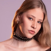 Choker West