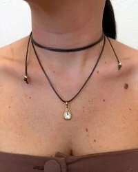 Gravatinha Fio Encerado Marrom Gota Cristal