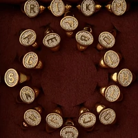 Anel Letra Cravejado Ajustável