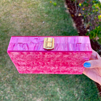FotoBolsa Clutch Perolada com Textura de Quadrados