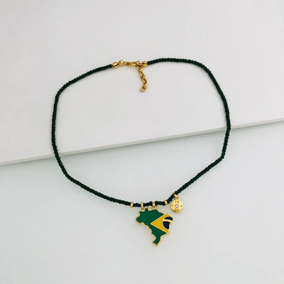 Foto Colar Verniz Italiano Verde com Pingente Brasil