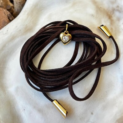 Foto Choker Camurça com Coração