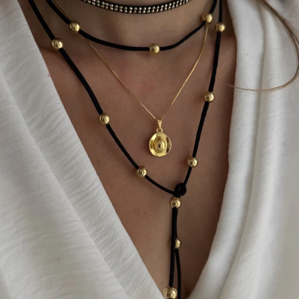 Choker Camurça Esferas