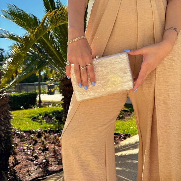 Bolsa Clutch Perolada
