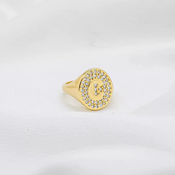 Anel Letra Cravejado Ajustável