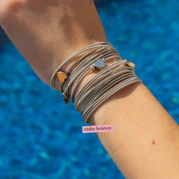 Pulseira Corda de Violão com Coração
