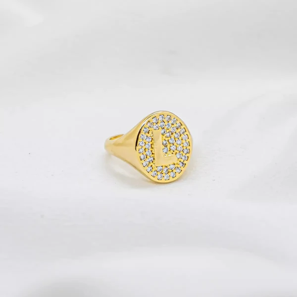 Anel Letra Cravejado Ajustável